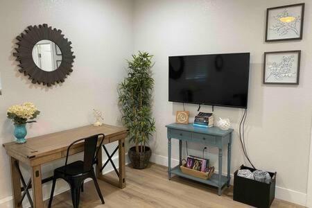 Country Charmer Single Story Cottage Pet Friendly Loomis ภายนอก รูปภาพ