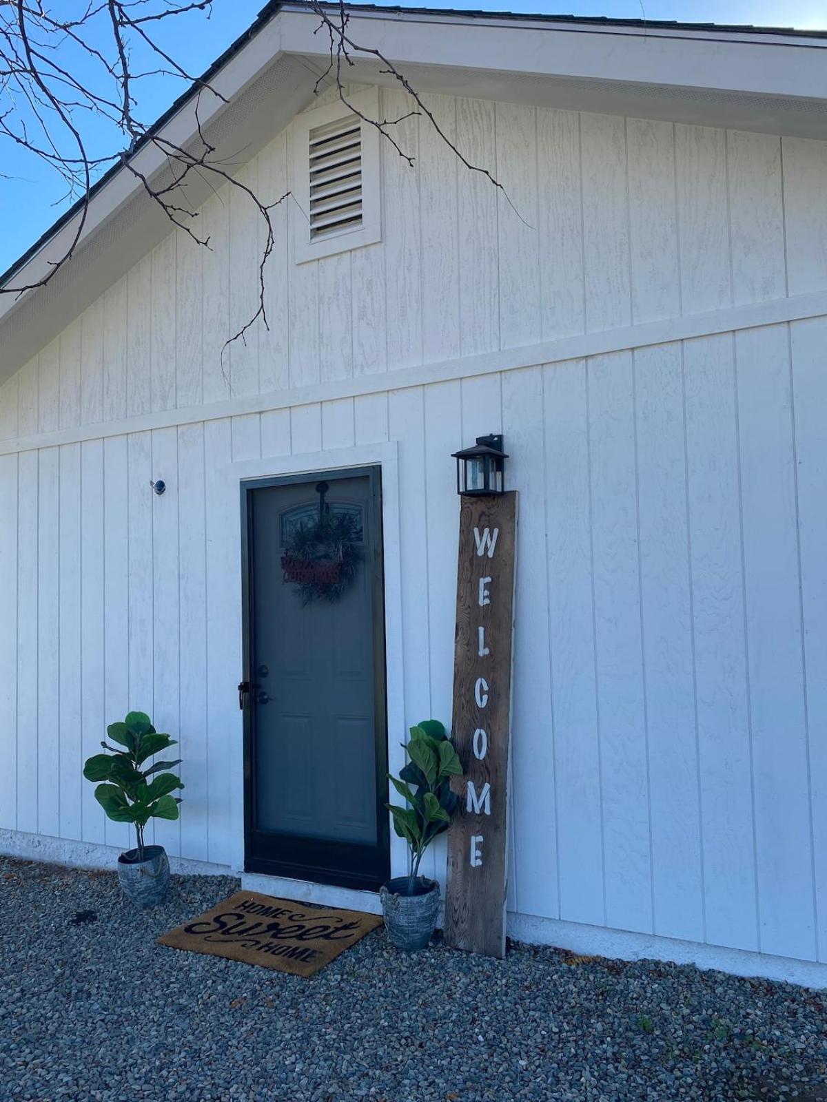 Country Charmer Single Story Cottage Pet Friendly Loomis ภายนอก รูปภาพ
